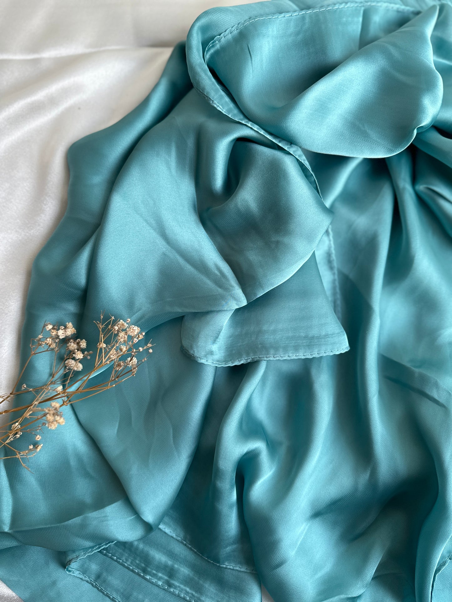 Satan Silk Hijabs- Mint Green