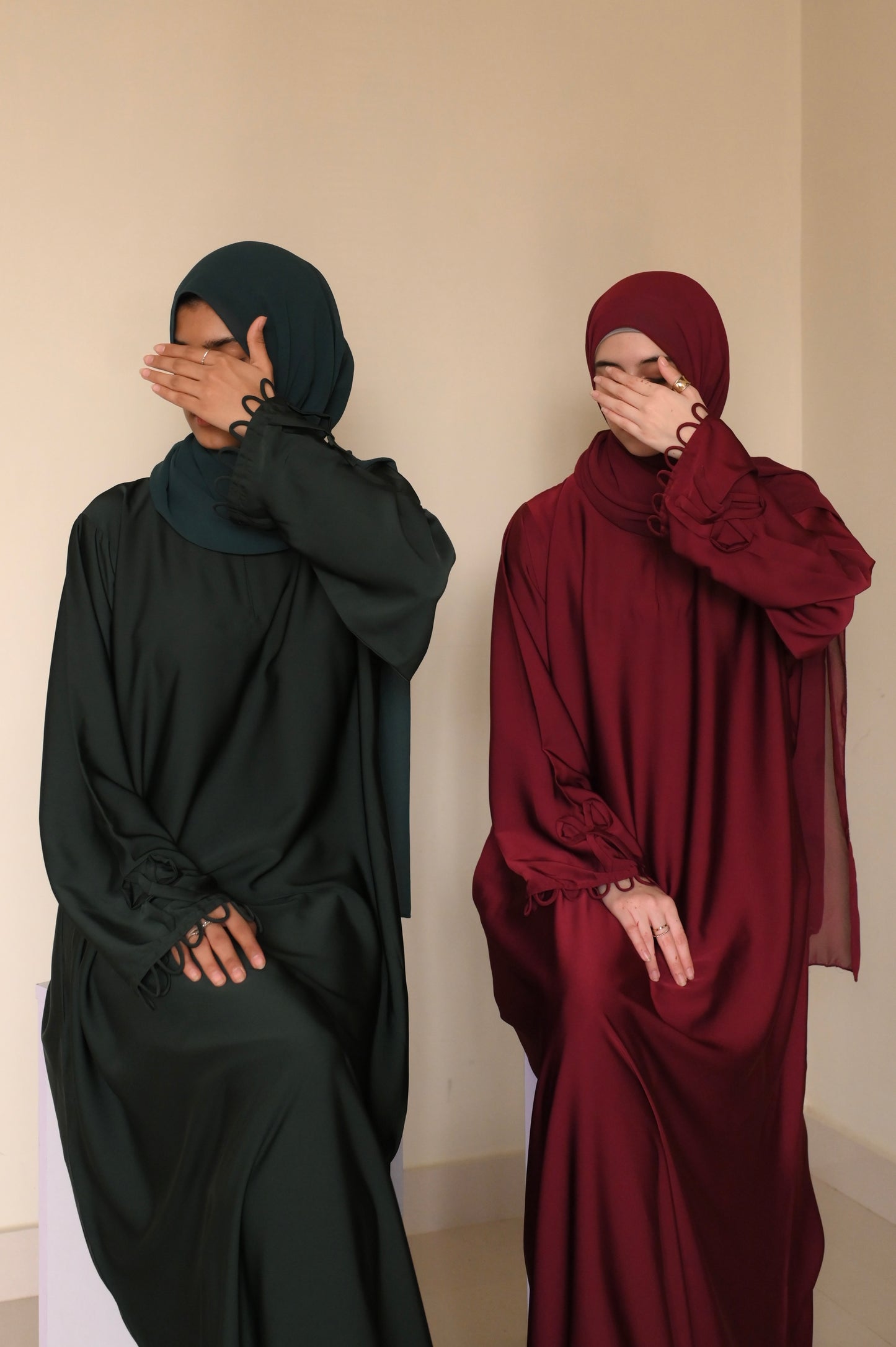 Elysian Bow Sleeve Nida Abaya- Bottle Green