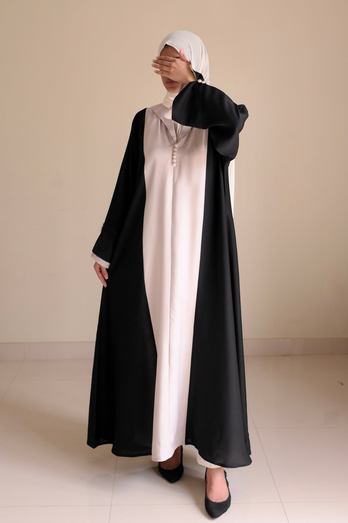 Monochrome Muse Abaya – Premium Nida