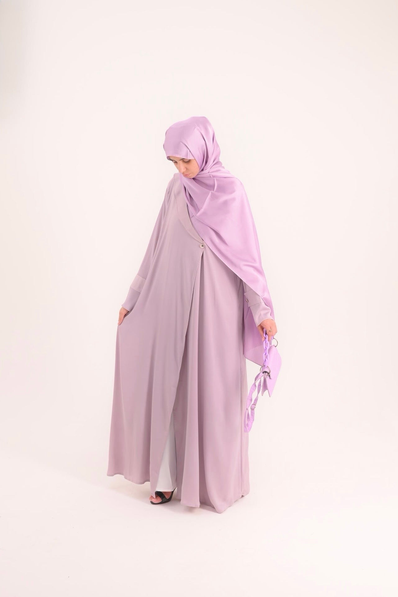 Raha- Bahrain Coat Abaya- Pastel Purple