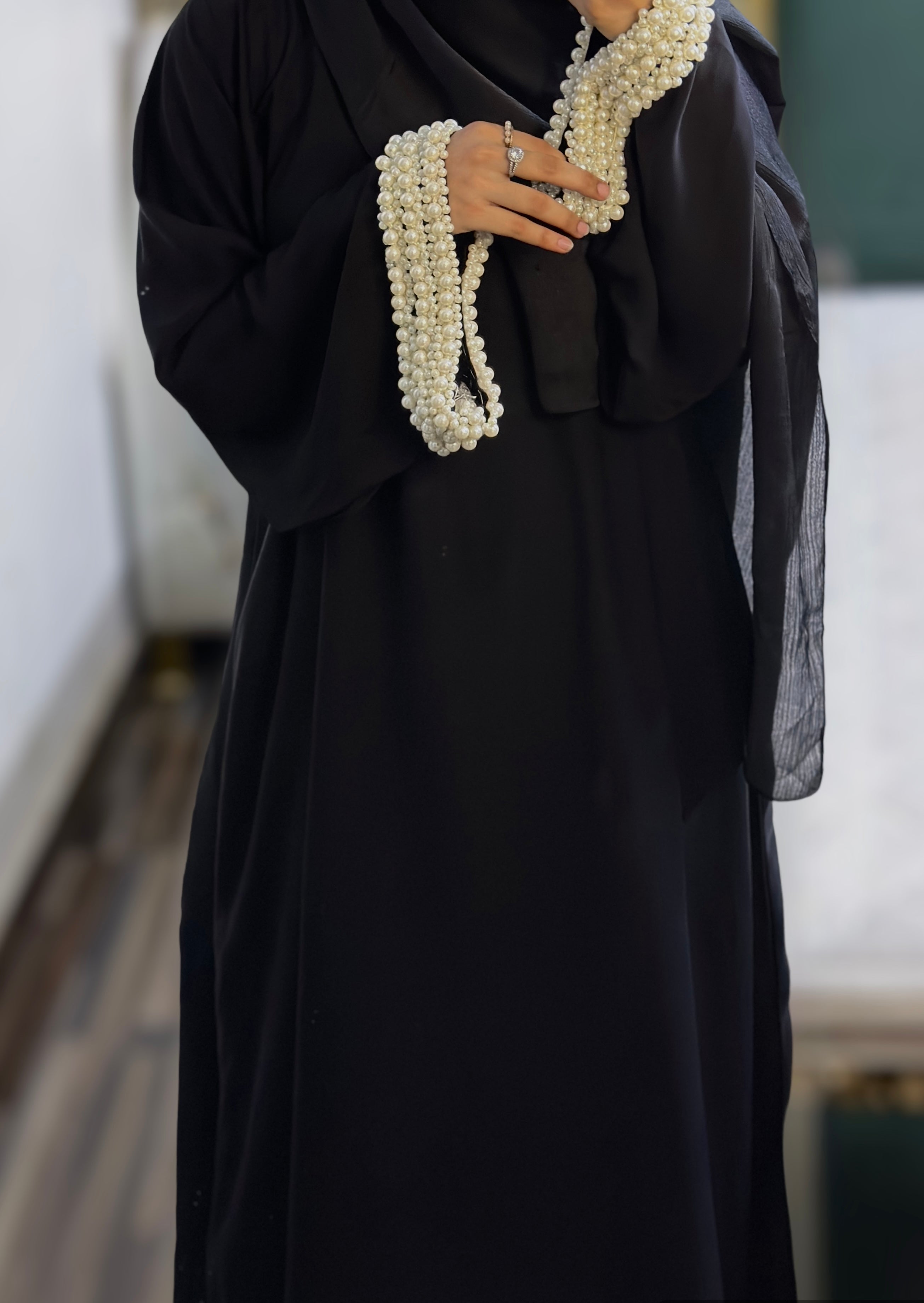 Rida- Pearlescent Luxury Crinkle Nida Abaya- Black – HappyHijabis.co