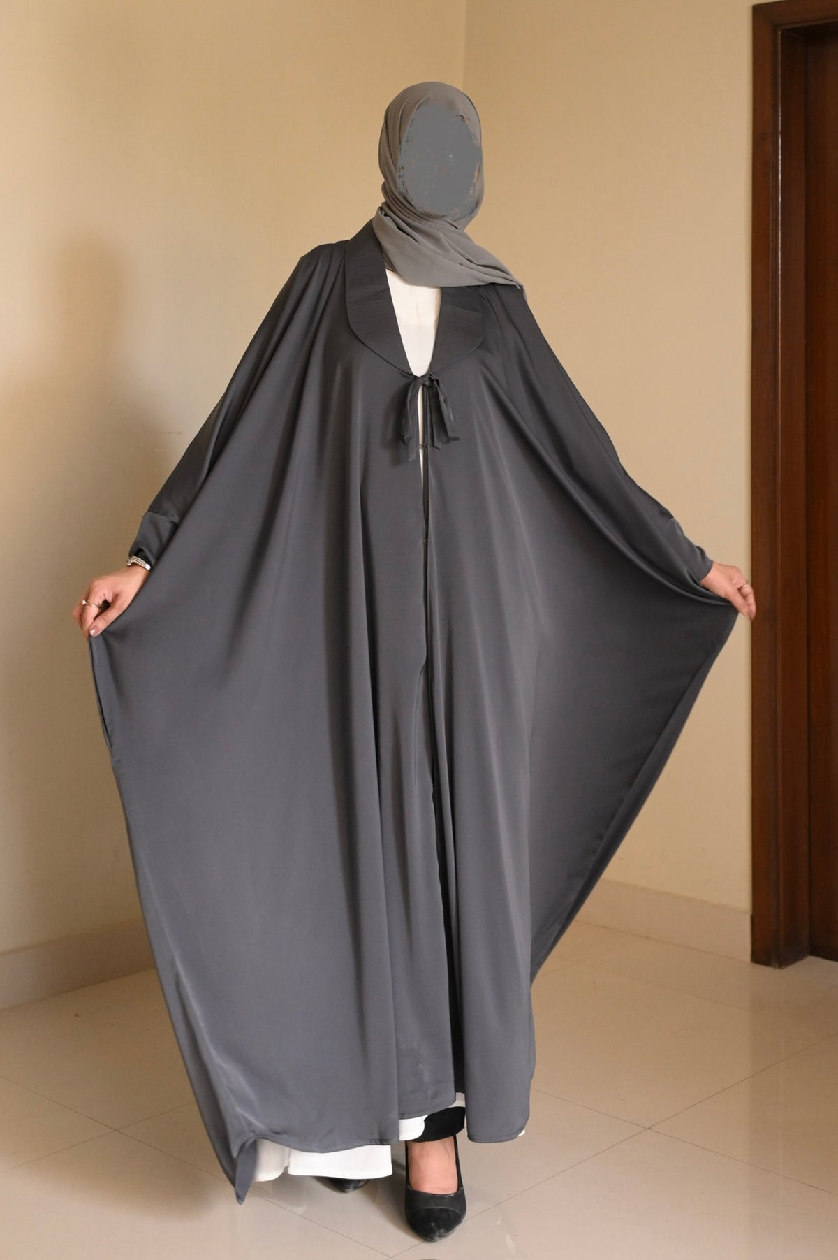 Nooré - Kaftan abaya- Charcoal Romantic Nida