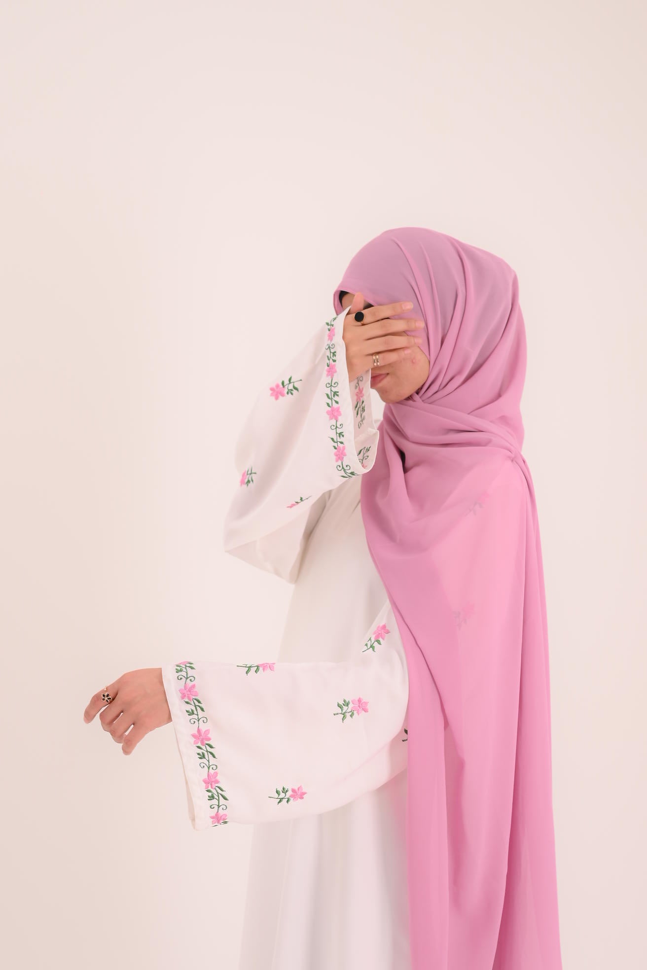 Ivory Bloom- Embroidered Abaya