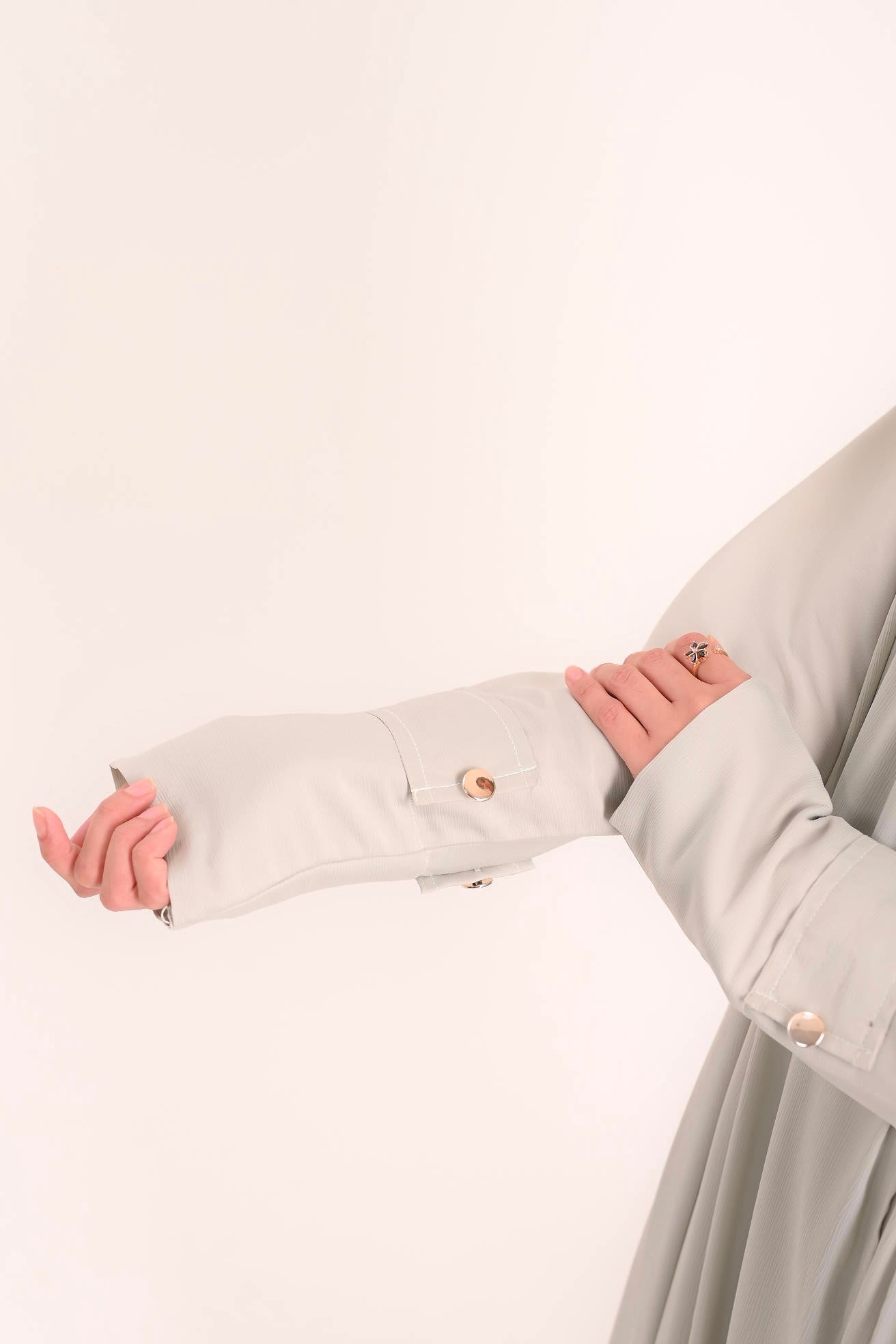 Raha- Bahrain Coat Abaya- Pistachio