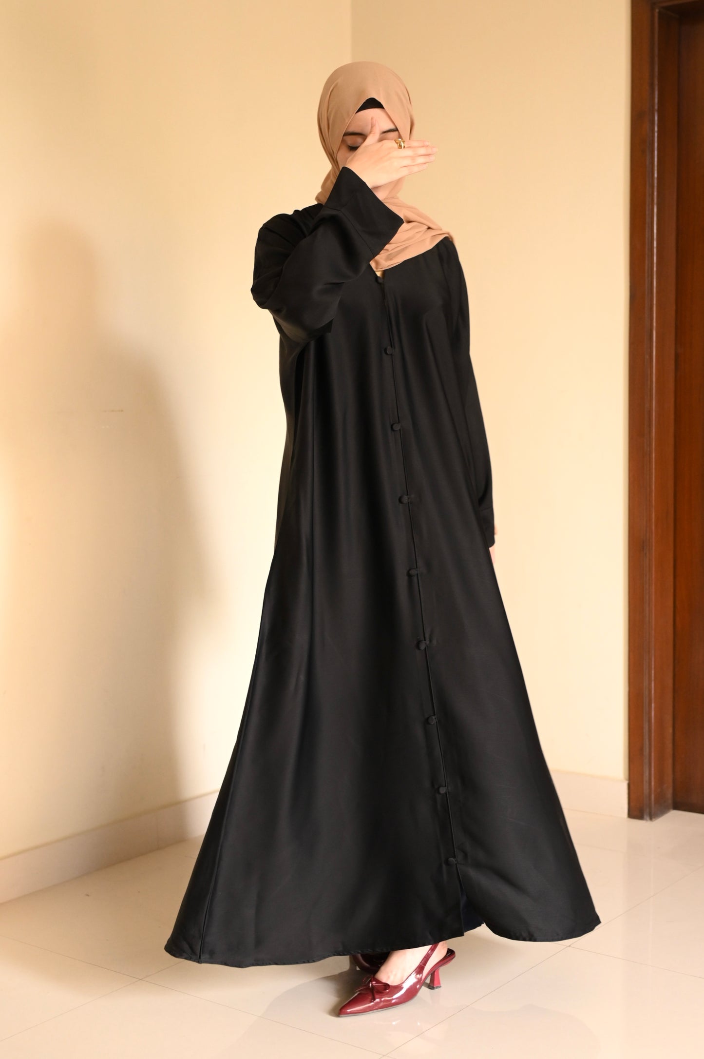 Noir Luxe Staple Abaya- Jet black
