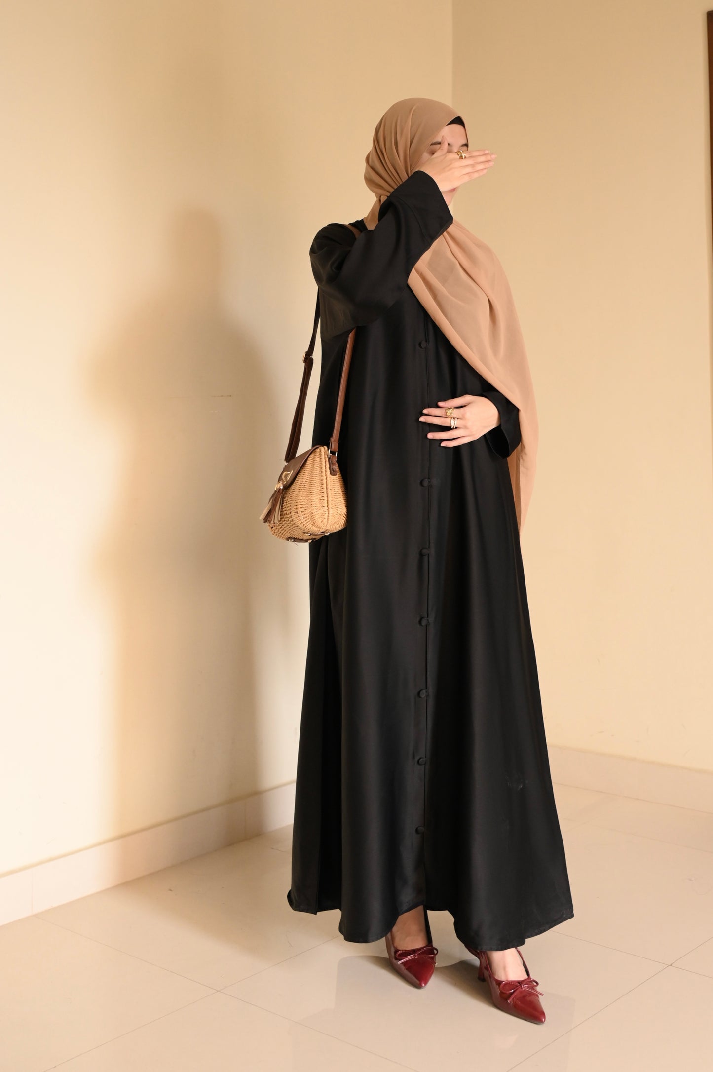 Noir Luxe Staple Abaya- Jet black